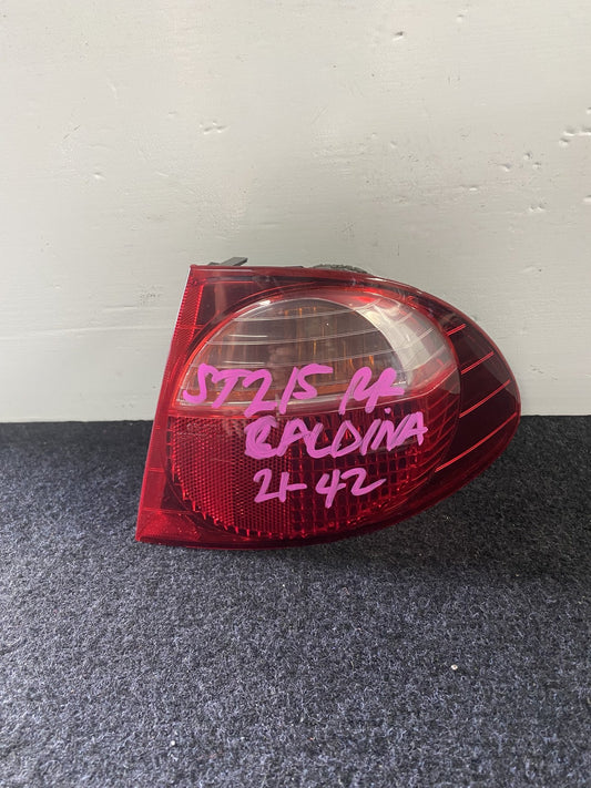 2000 Used Toyota Caldina - Right Taillight PN: 21-42