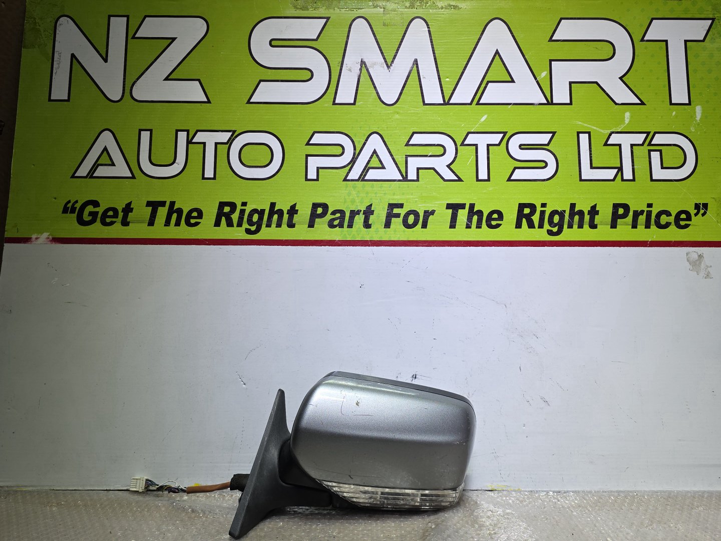 2005 Subaru Forester- Left Door Mirror PN: 10 wires