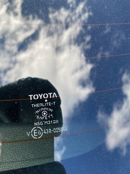 2017 Toyota Prius ZVW50 Dismantling For Parts