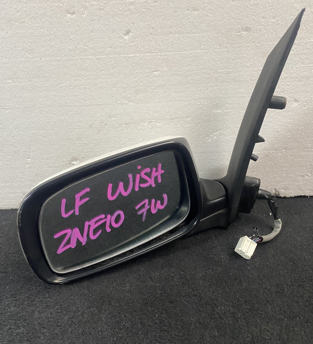 2007 Used Toyota Wish- Left Door Mirror PN: 7 wire