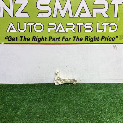 2007 Mazda Axela BK5P - Right Front Bumper Retainer PN: BN8V500T1C