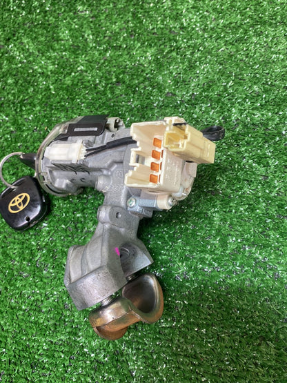 2006 Used Toyota Caldina - Ignition With Key PN: 2039B