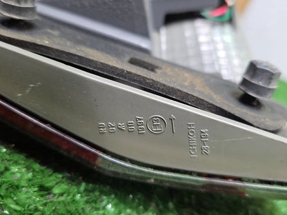 2006 Used Toyota Estima - Right Taillight PN: