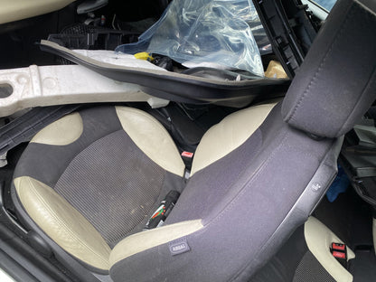 2007 MINI Cooper - Dismantling For Parts