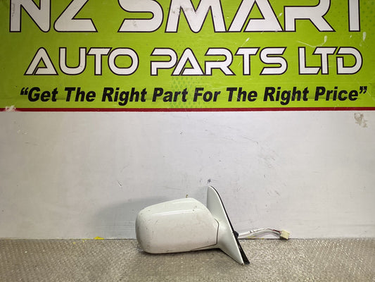 1998 Used Toyota Corolla- Right Door Mirror PN: 4 wires
