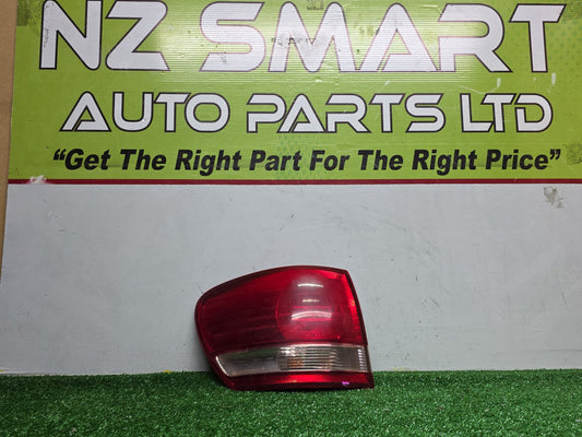 2003 Used Toyota Avensis - Left Taillight PN: 44-35