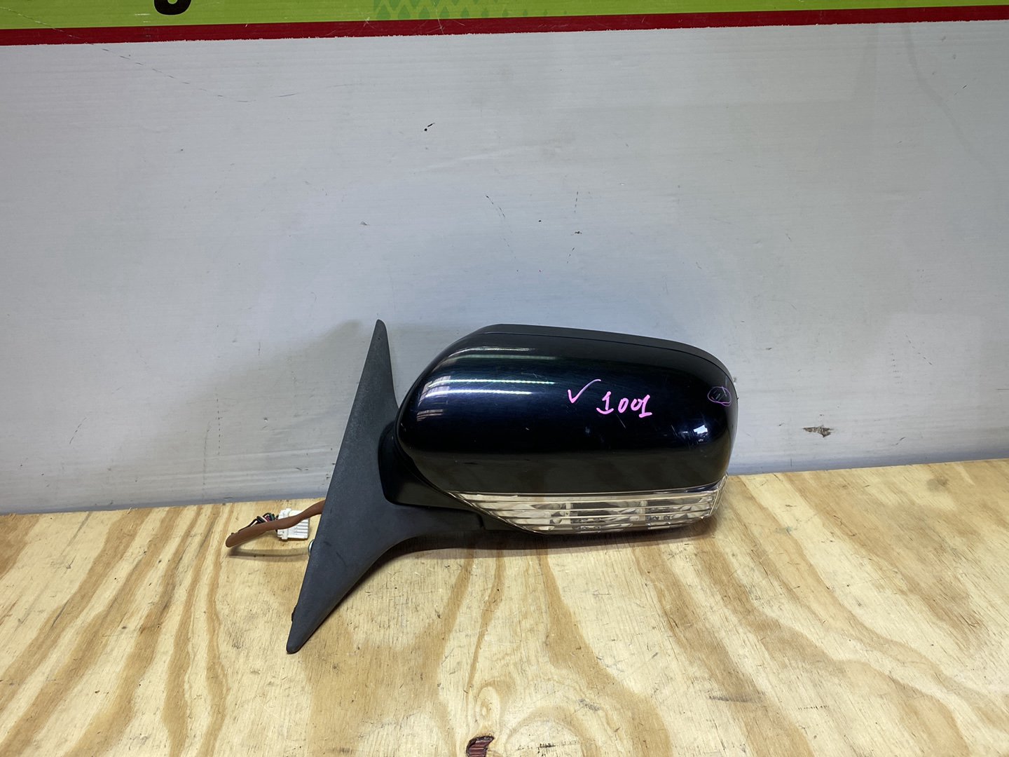 2004 Subaru Legacy BL5 - Left Door Mirror PN: 10 wires