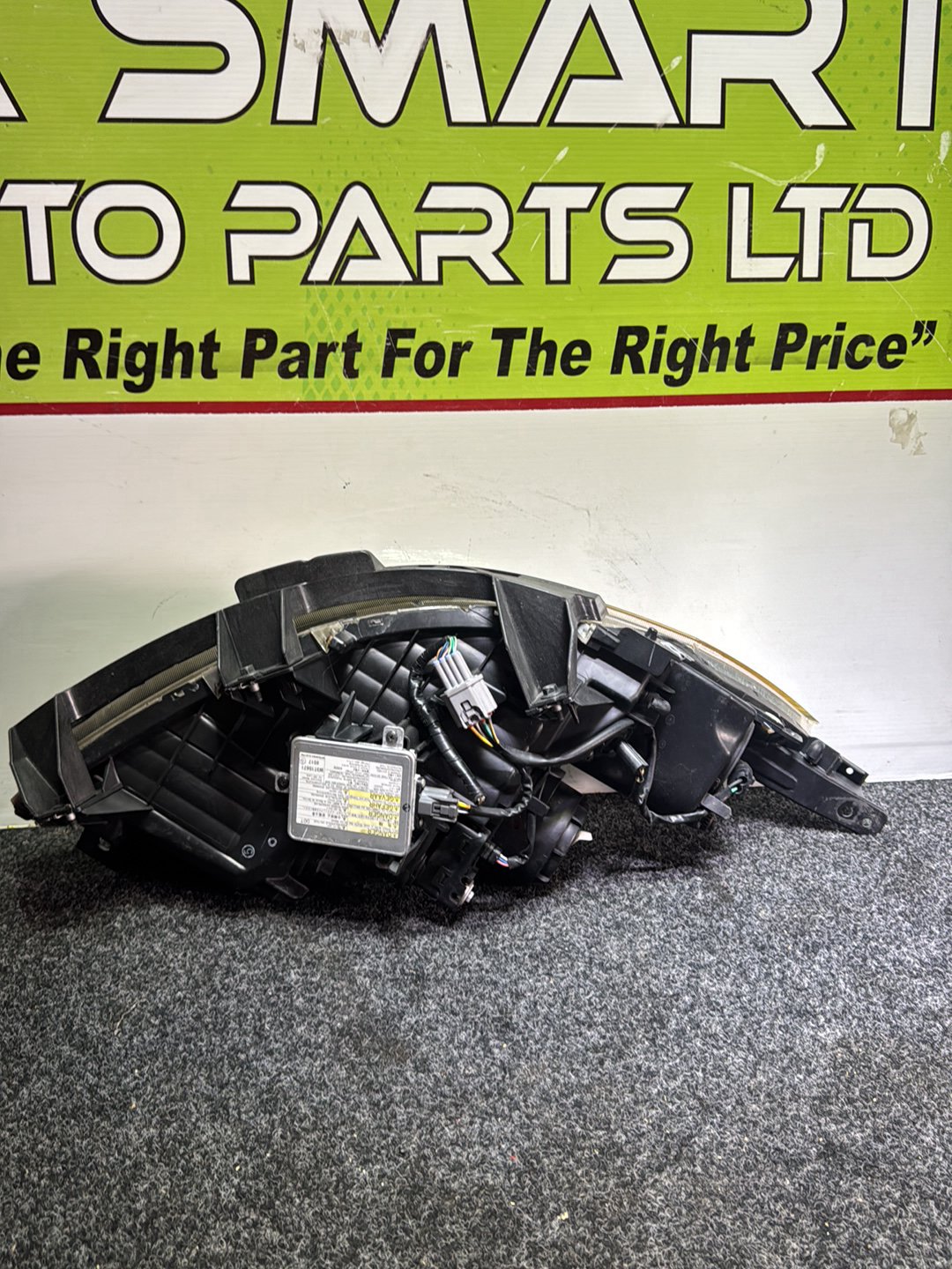 2011 Mazda Biante-Biante True ZVW30- Left Headlight PN: STANLEY P8161