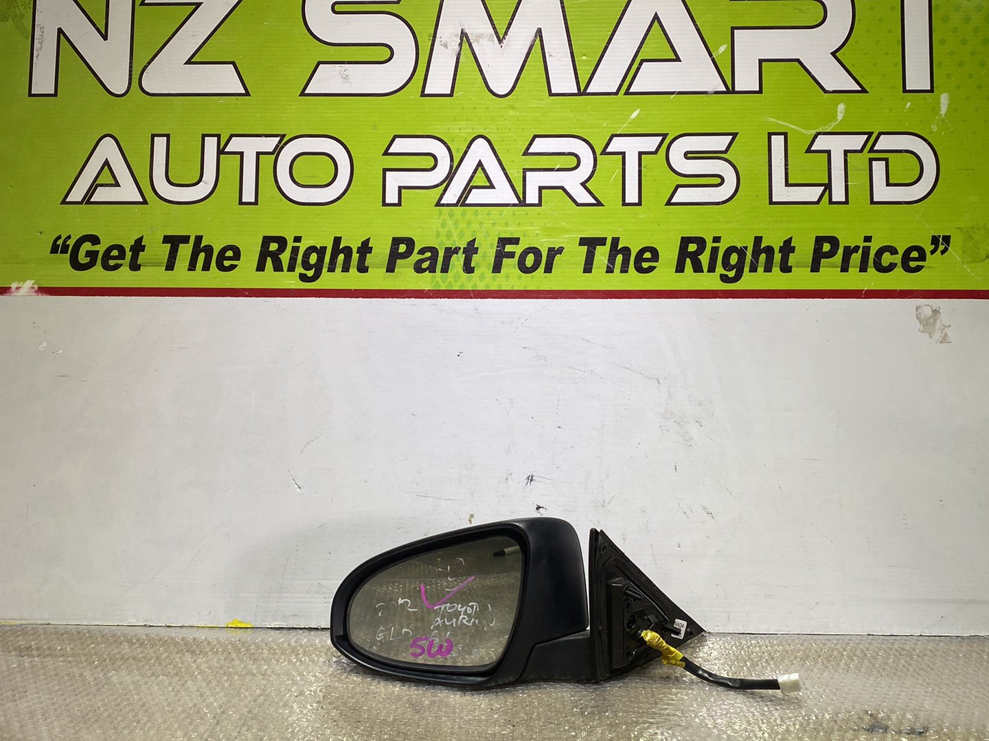 2012 Used Toyota Aurion- Left Door Mirror PN: 5 wires