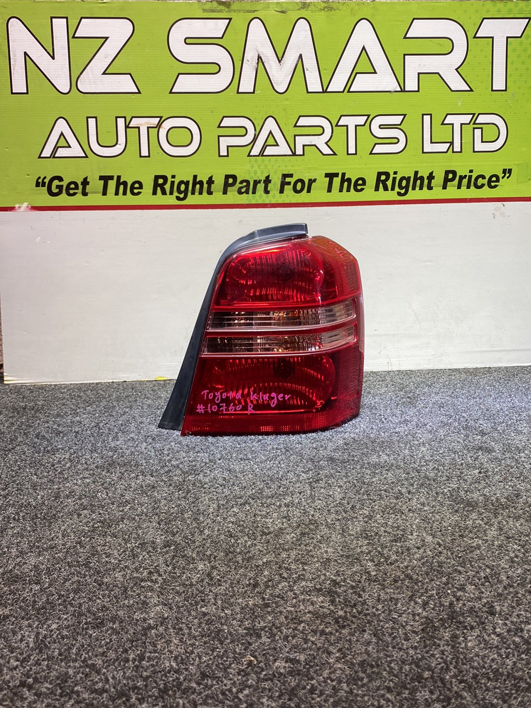 2001 Used Toyota Kluger - Right Taillight PN: Koito 48-24
