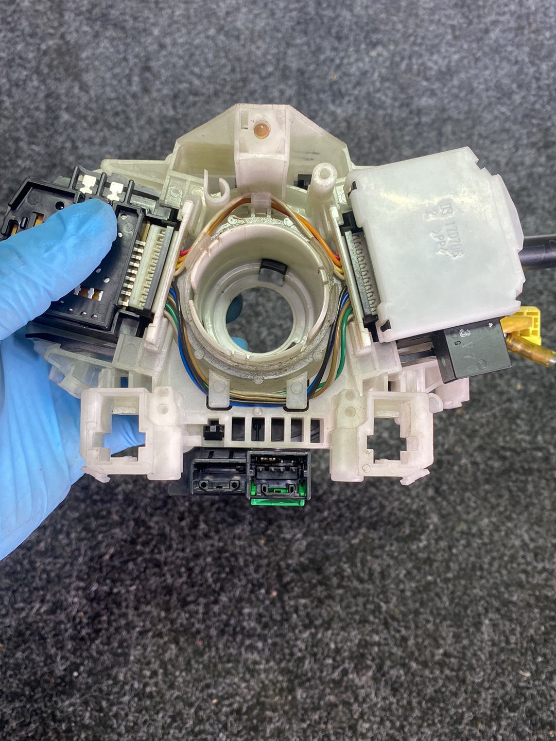 2004 Nissan Bluebird - Combination Switch