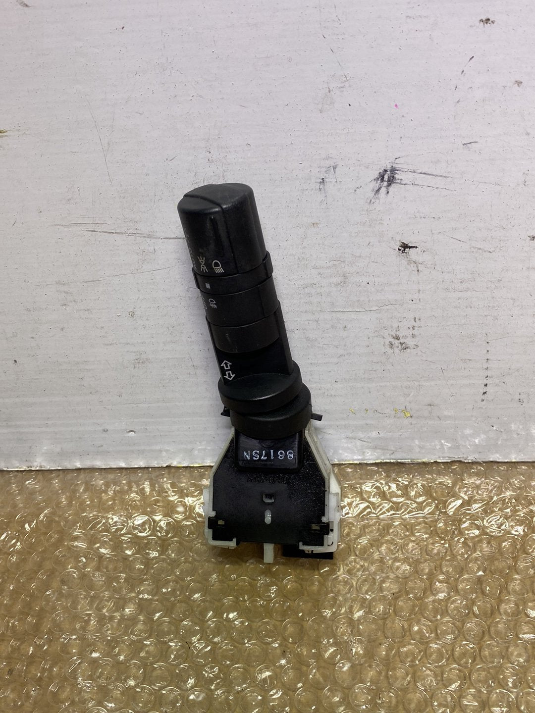 2008 Nissan Dualis - Indicator Switch PN: 25540JD0A