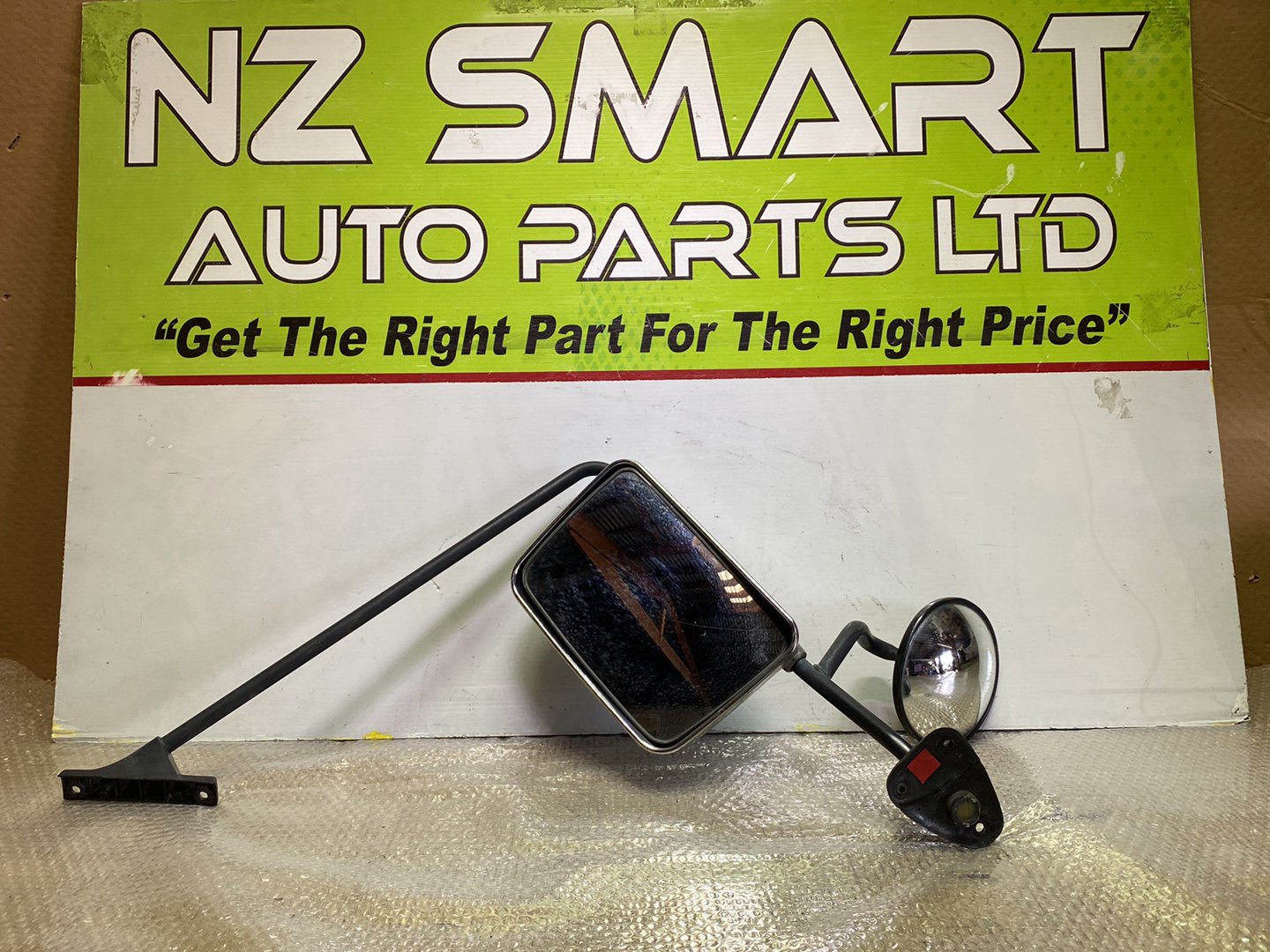 2007 Nissan Caravan- Left Door Mirror PN: see photos
