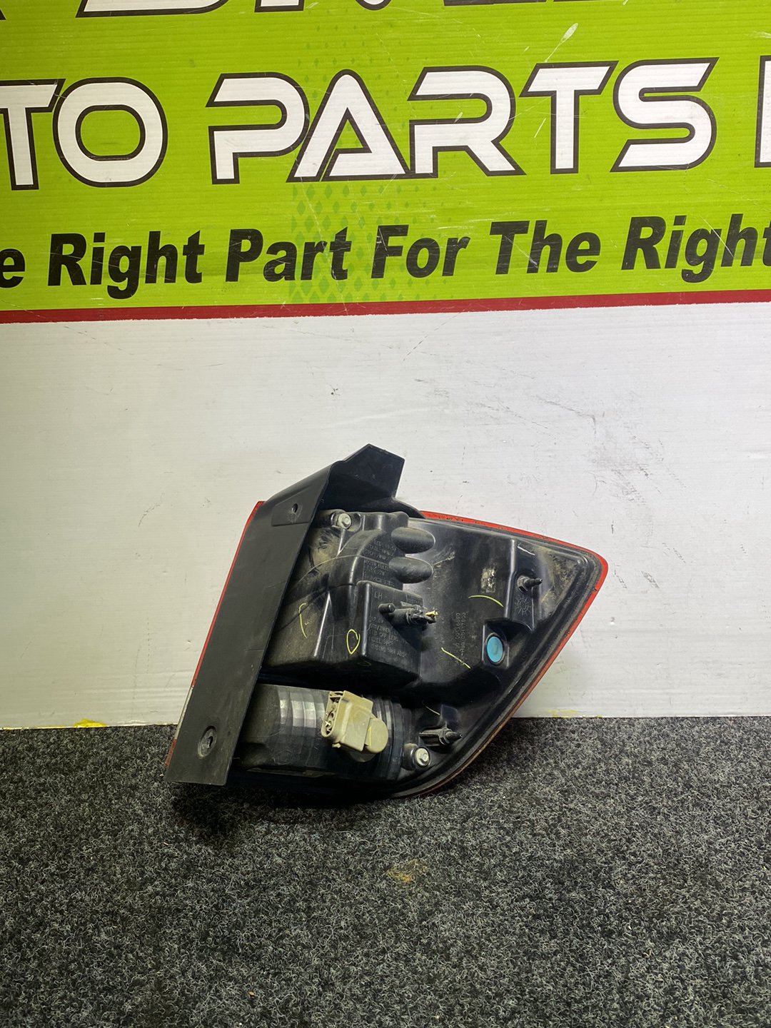 2010 Dodge Journey - Left Taillight
