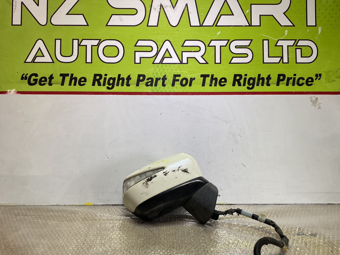 2010 Honda Odyssey- Right Door Mirror PN: 2 plugs 7 wires