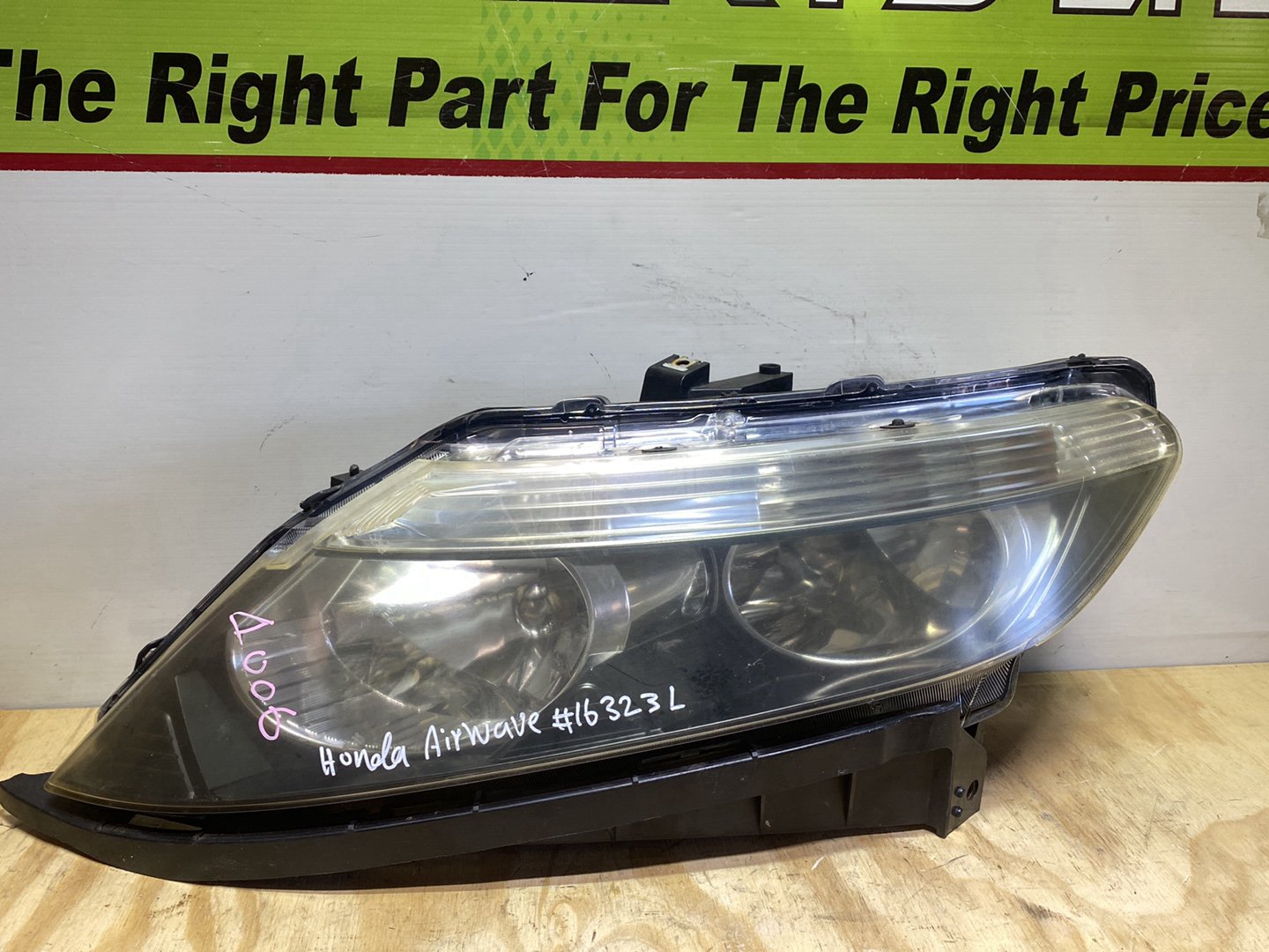 2008 Honda Airwave GJ1 - Left Headlight PN: Koito 100-22591