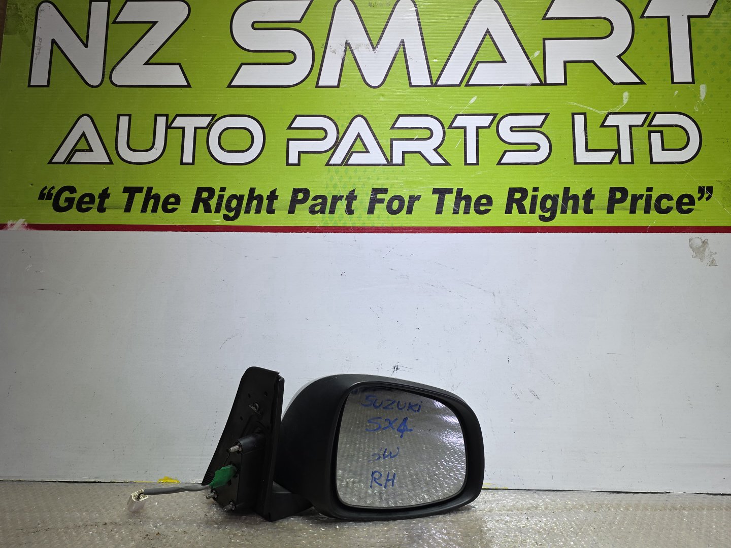 2007 Suzuki SX4- Right Door Mirror PN: 3 wires