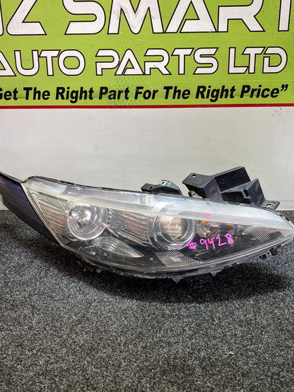 2008 Mazda Biante - Right Headlight PN: Non-HID