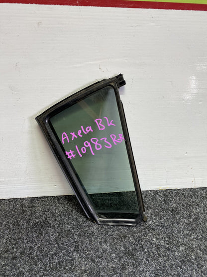 2007 Mazda Axela BK5P - Right Rear Quarter Door Glass