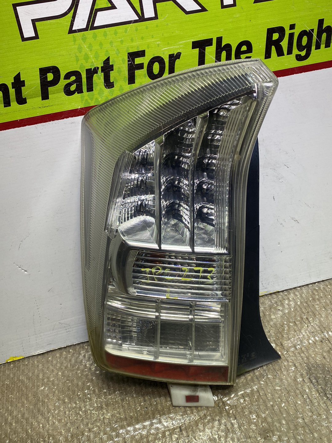 2010 Toyota Prius- Left Taillight PN: 8156047122