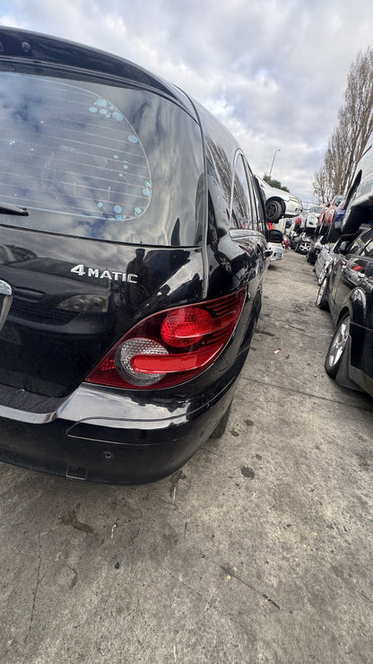 2006 Mercedes-Benz R350 4Matic WDC2510652A016286  Dismantling For Parts