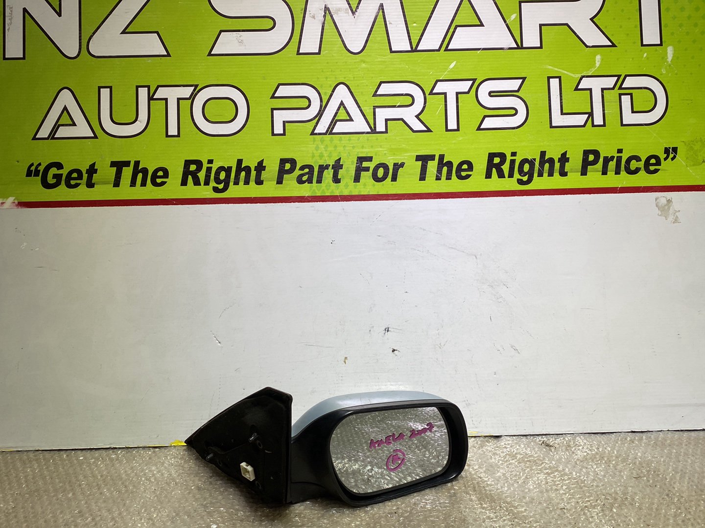 2007 Mazda Axela- Right Door Mirror PN: 7 wires