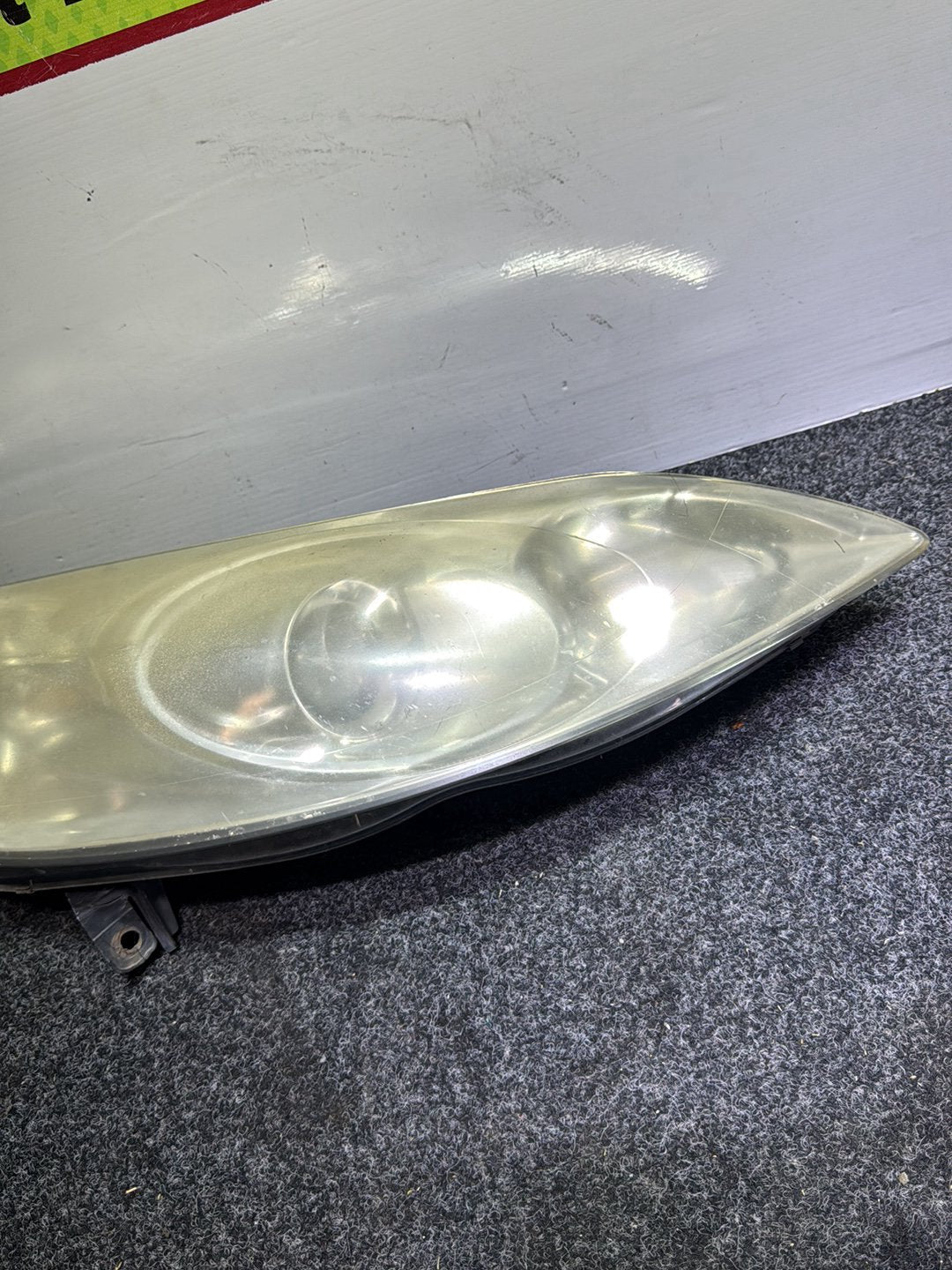 2006 Peugeot 407 - Right Headlight PN: 0 301 213 602