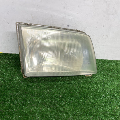 2009 Mazda Bongo Friendee SK82V - Right Headlight PN: STANLEY P0220