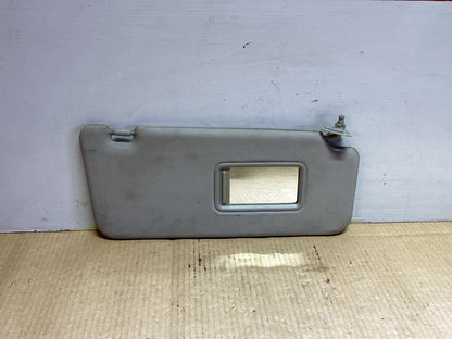 2006 Toyota Voxy AZR60 - Right Sun Visor ( Second Hand )