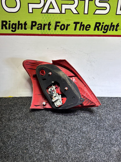 2006 Toyota Vitz - Right Taillight PN: KOITO 52-142