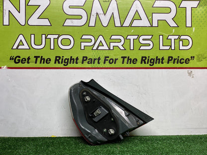 2005 Honda Fit - Right Taillight PN: ICHKOH 4995