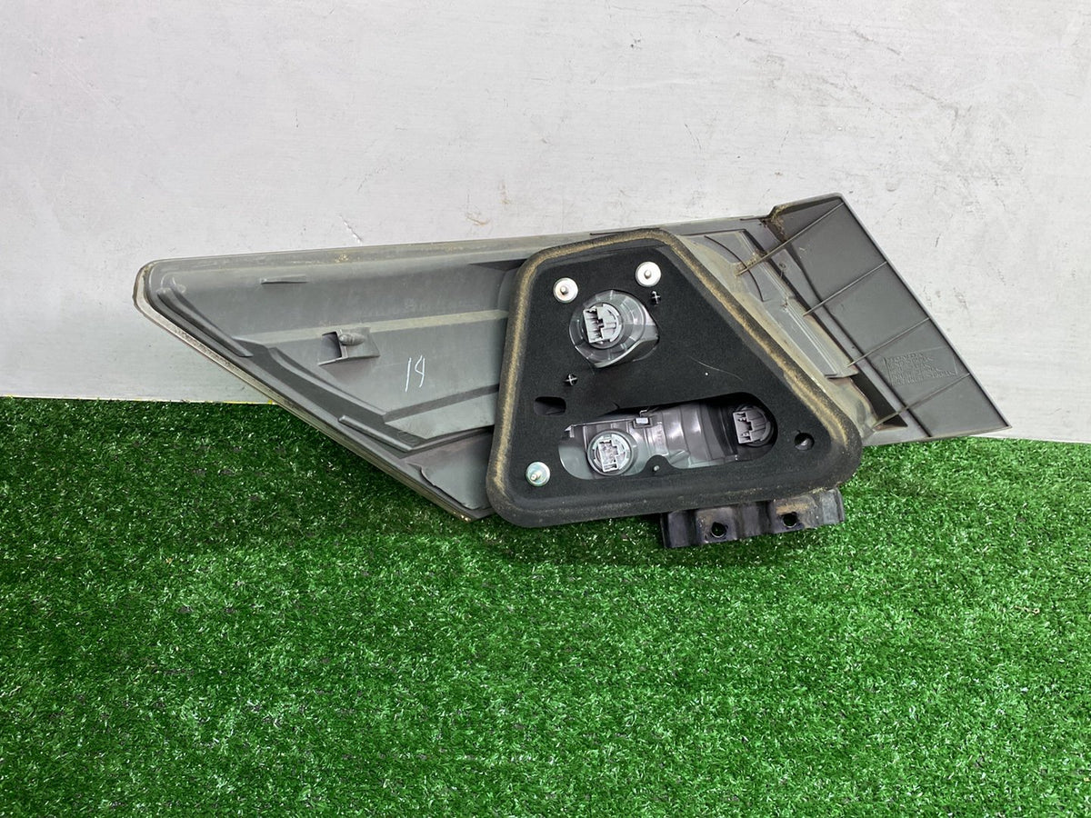 2008 Honda Inspire - Right Taillight PN: STANLEY P7451