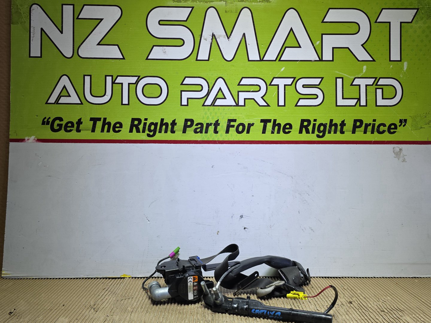 2015 Holden Captiva- Right Front Seat Belt PN: 2 wires