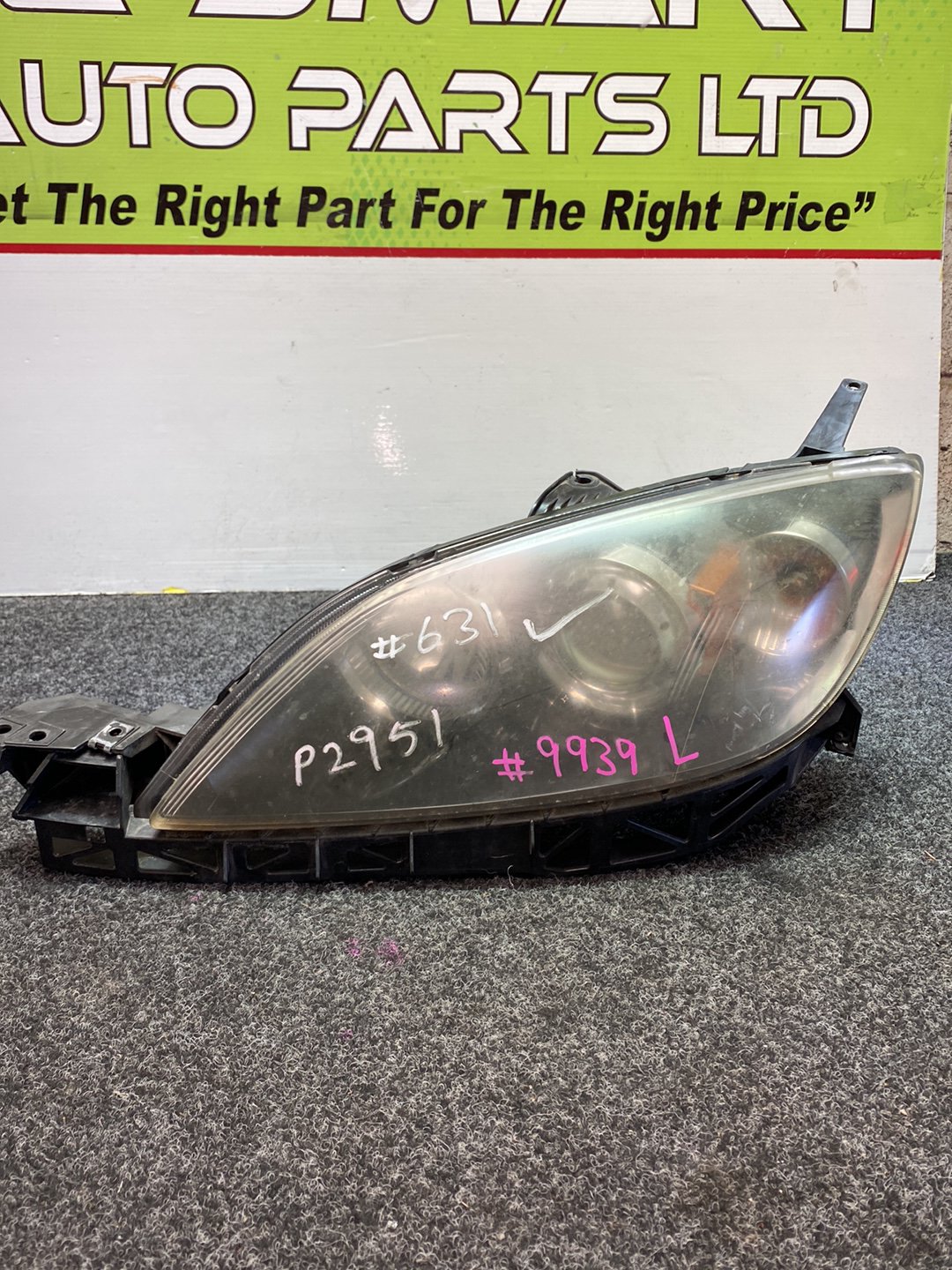 2007 Mazda Axela - Left Headlight Auto Adjust/ Non Hid/ P2951