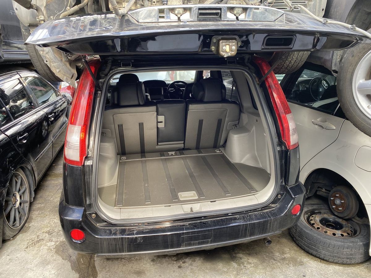 2006 Nissan X-Trail NT30 Dismantling For Parts