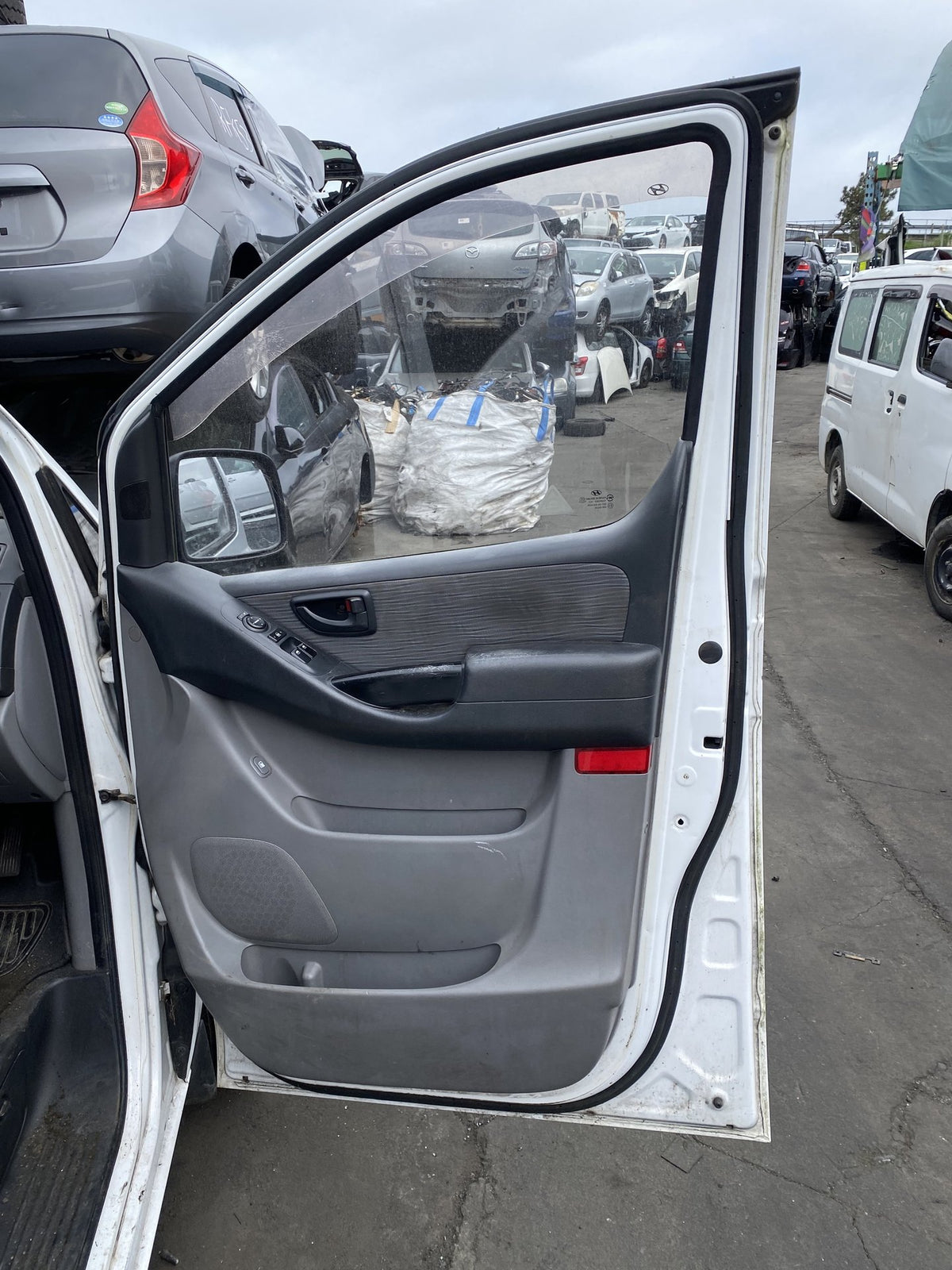 2008 Hyundai H1 Cargo Dismantling For Parts