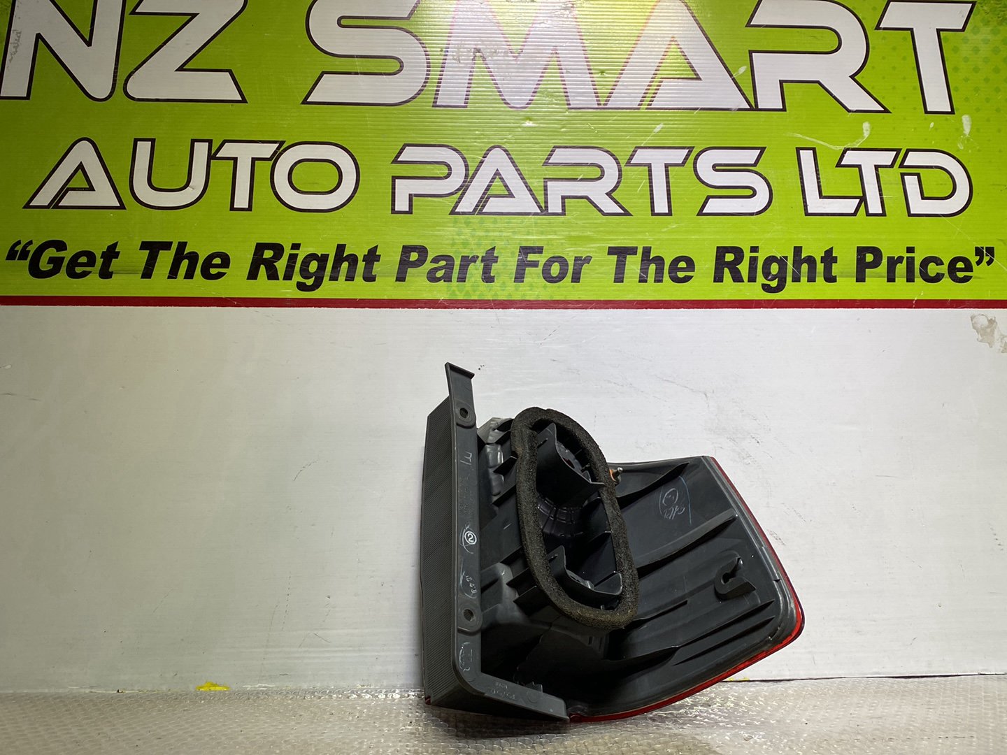 2005 Used Toyota Alphard ANH10- Right Taillight PN: see photos