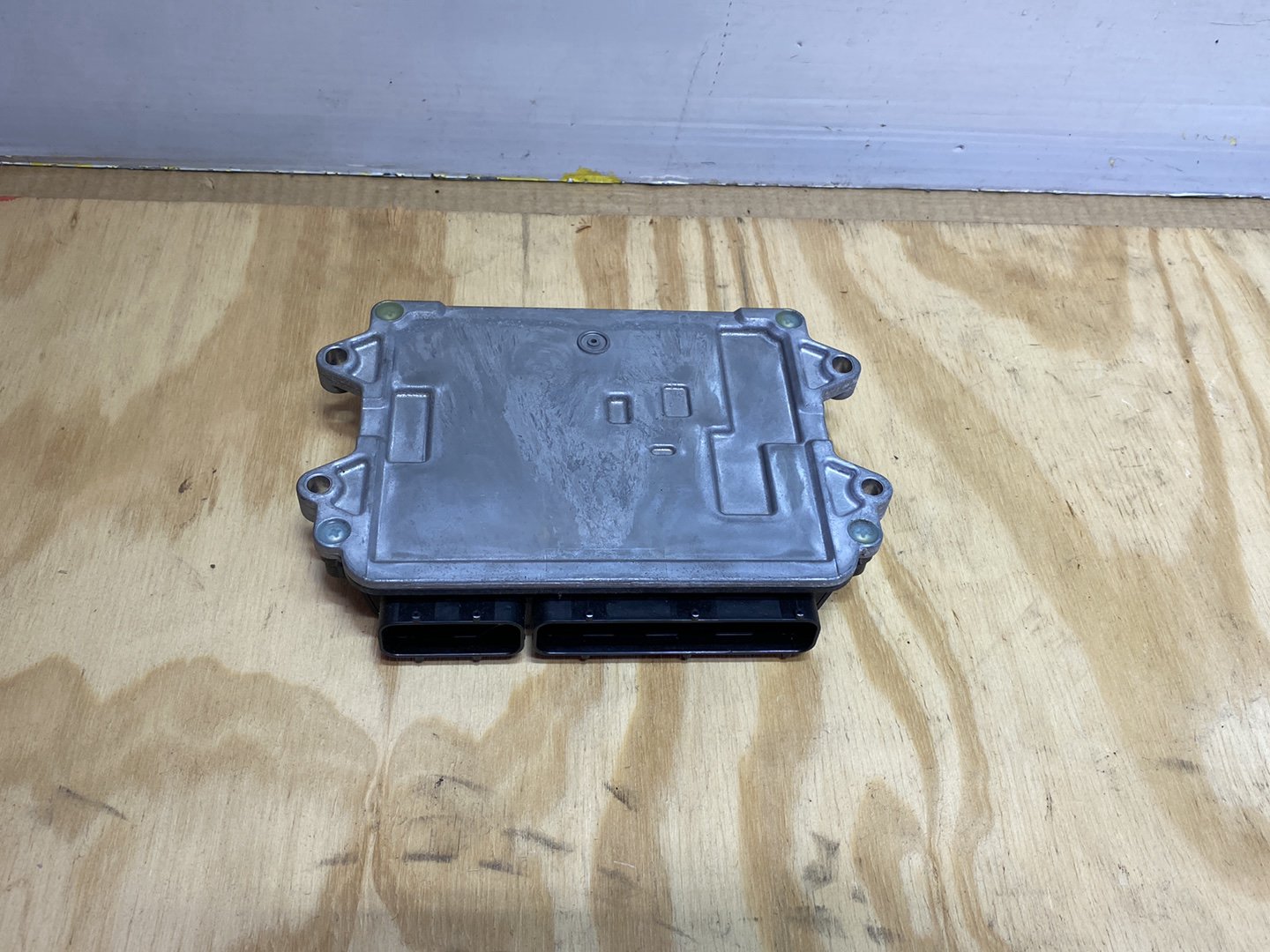 2012 Mazda Axela BLFFP - ECU PN: see photo