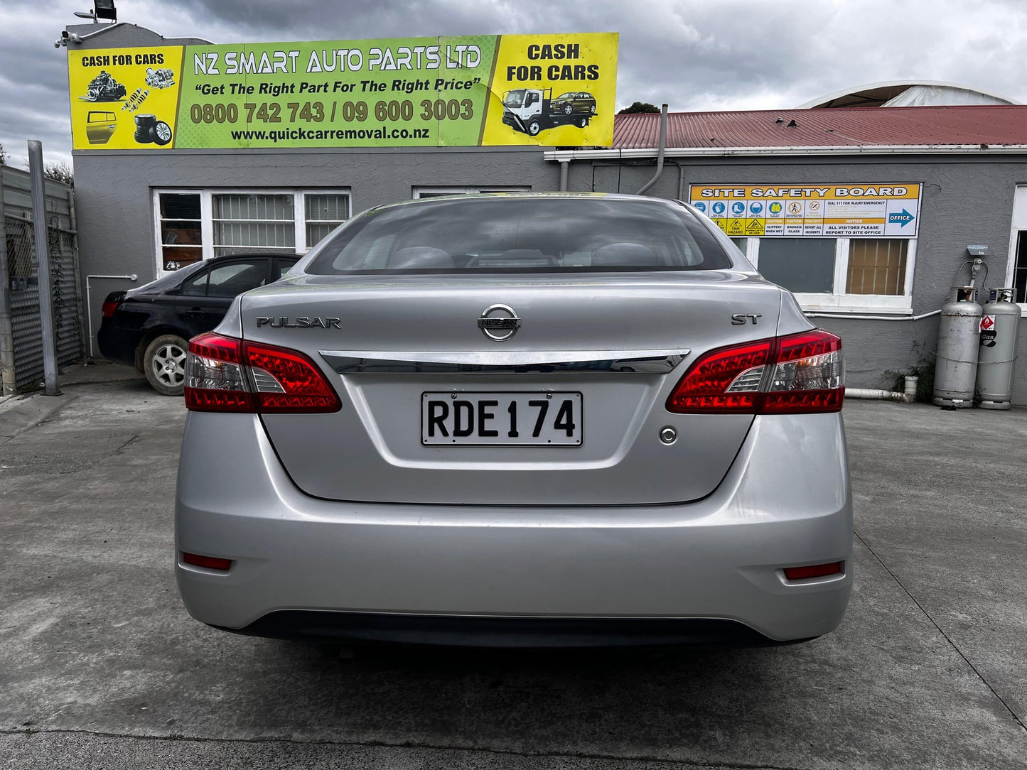 2015 Nissan Pulsar ST Dismantling For Parts