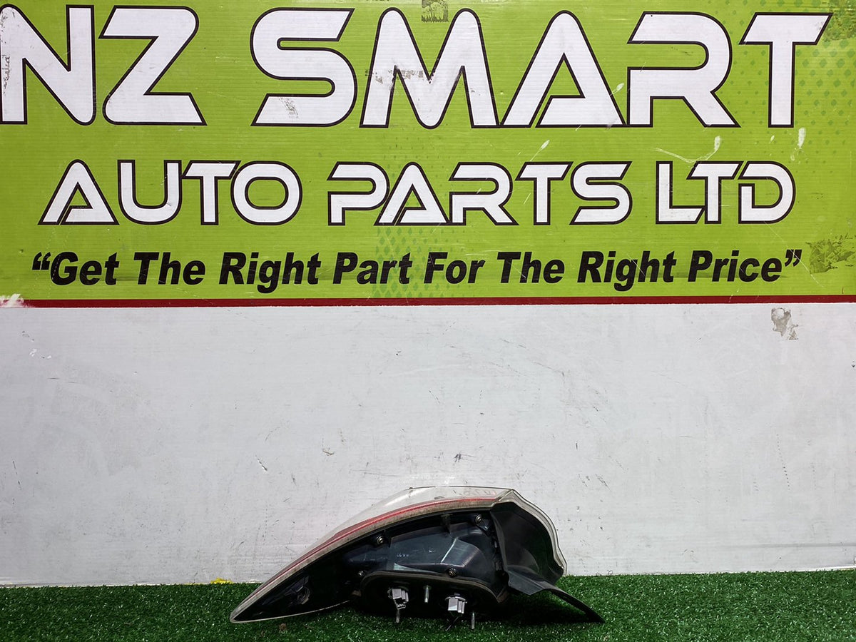 2010 Mazda Axela BL5FW - Right Taillight PN: STANLEY P8239