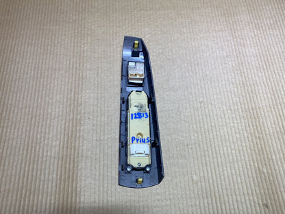 Used Toyota Prius W20 - Master Power Window Switch PN: 84040-47061