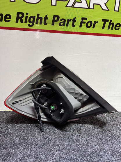 2010 Honda Fit - Right Taillight PN: p7030R