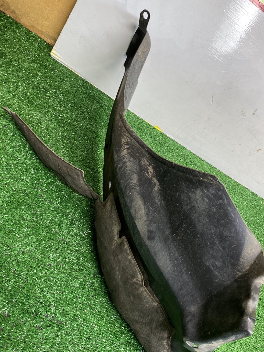 2006 Mazda Mazda6 - Right Front Guard Liner PN: