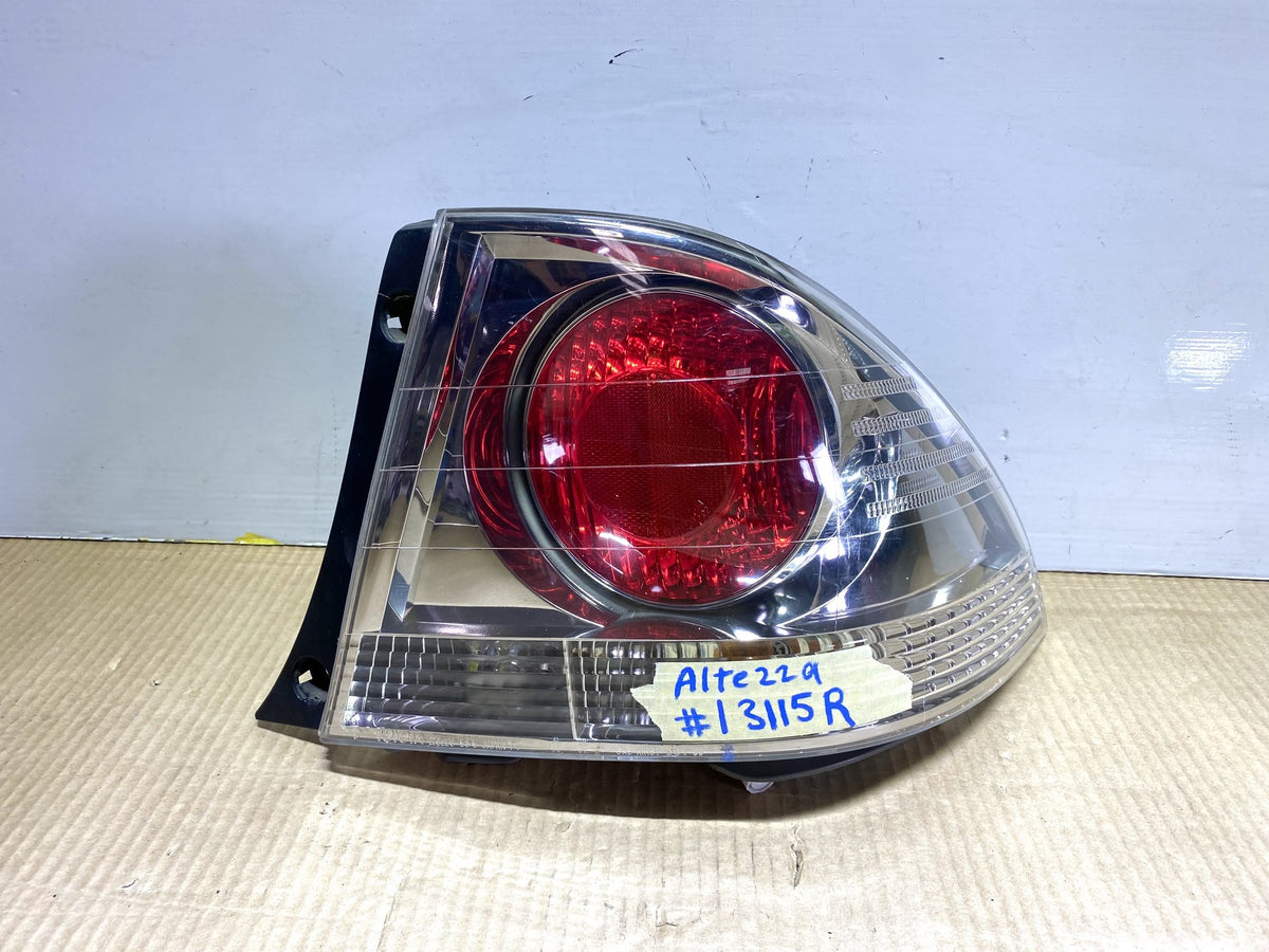 2001 Used Toyota Altezza - Right Taillight PN: Koito 53-5
