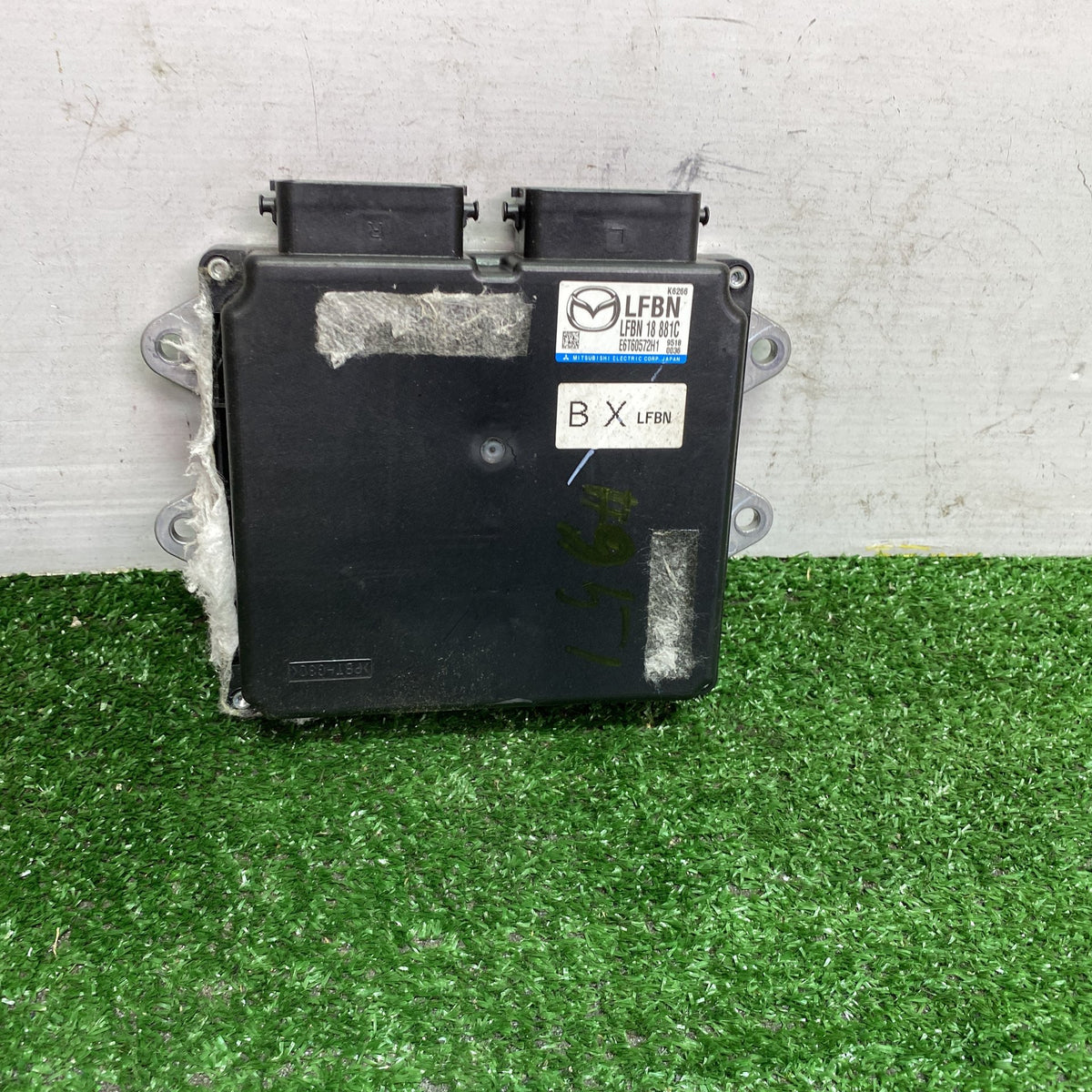 2009 Mazda Axela BLEFW - Engine Computer/ ECU PN: LFBN 18881C