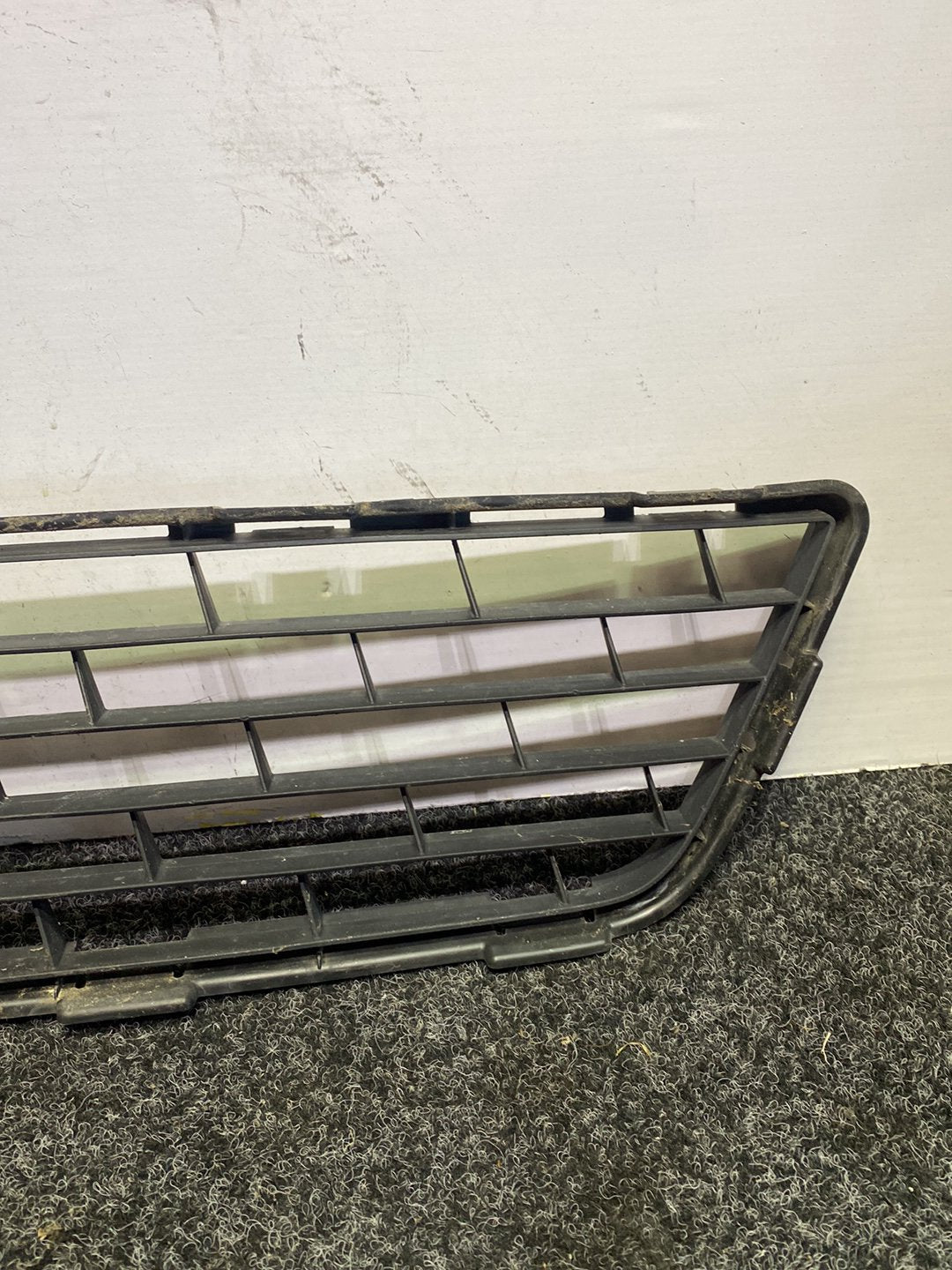 2015 Nissan Pulsar - Lower Bumper Grille
