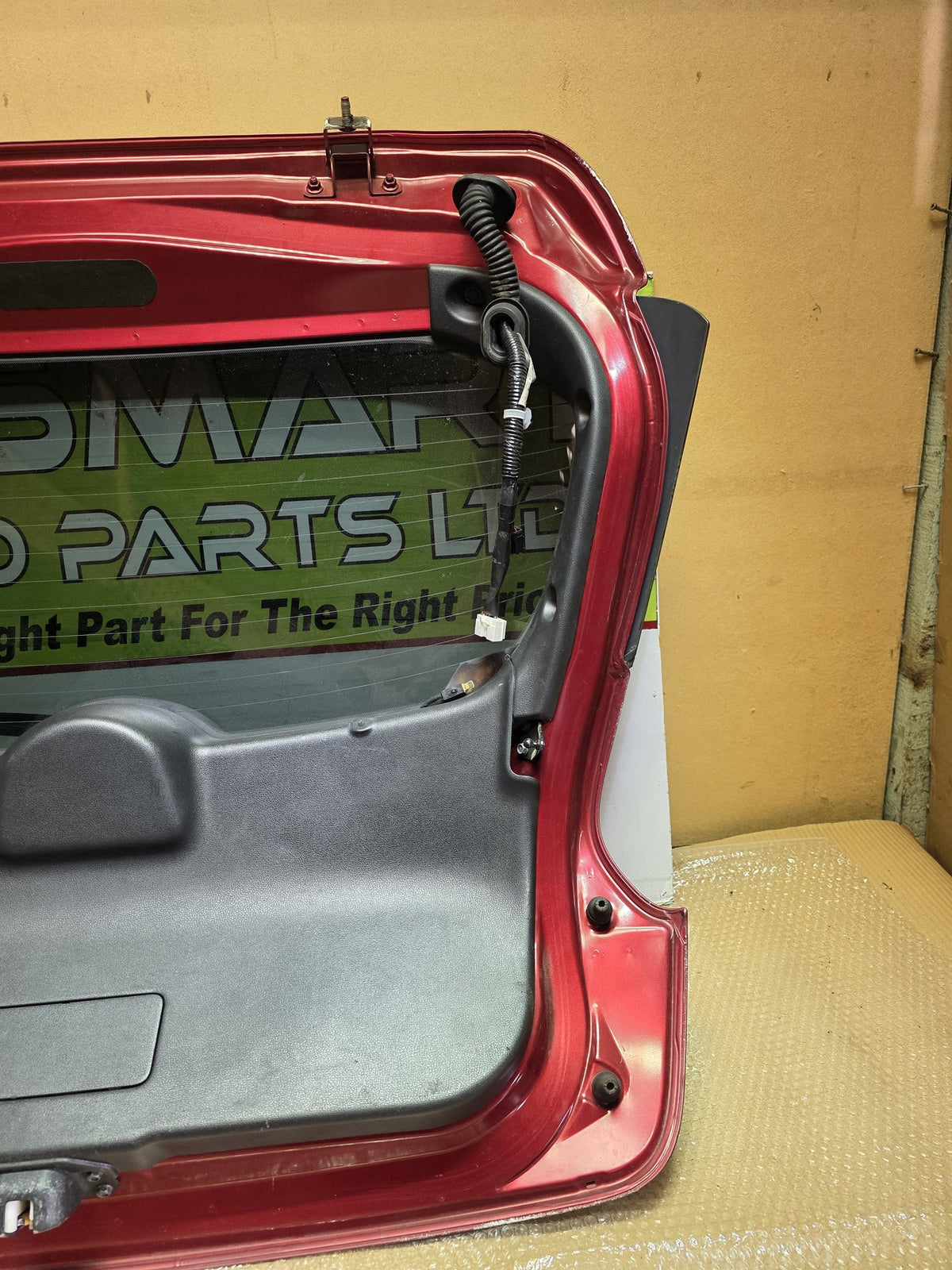 2016 Nissan Juke - Tailgate PN: