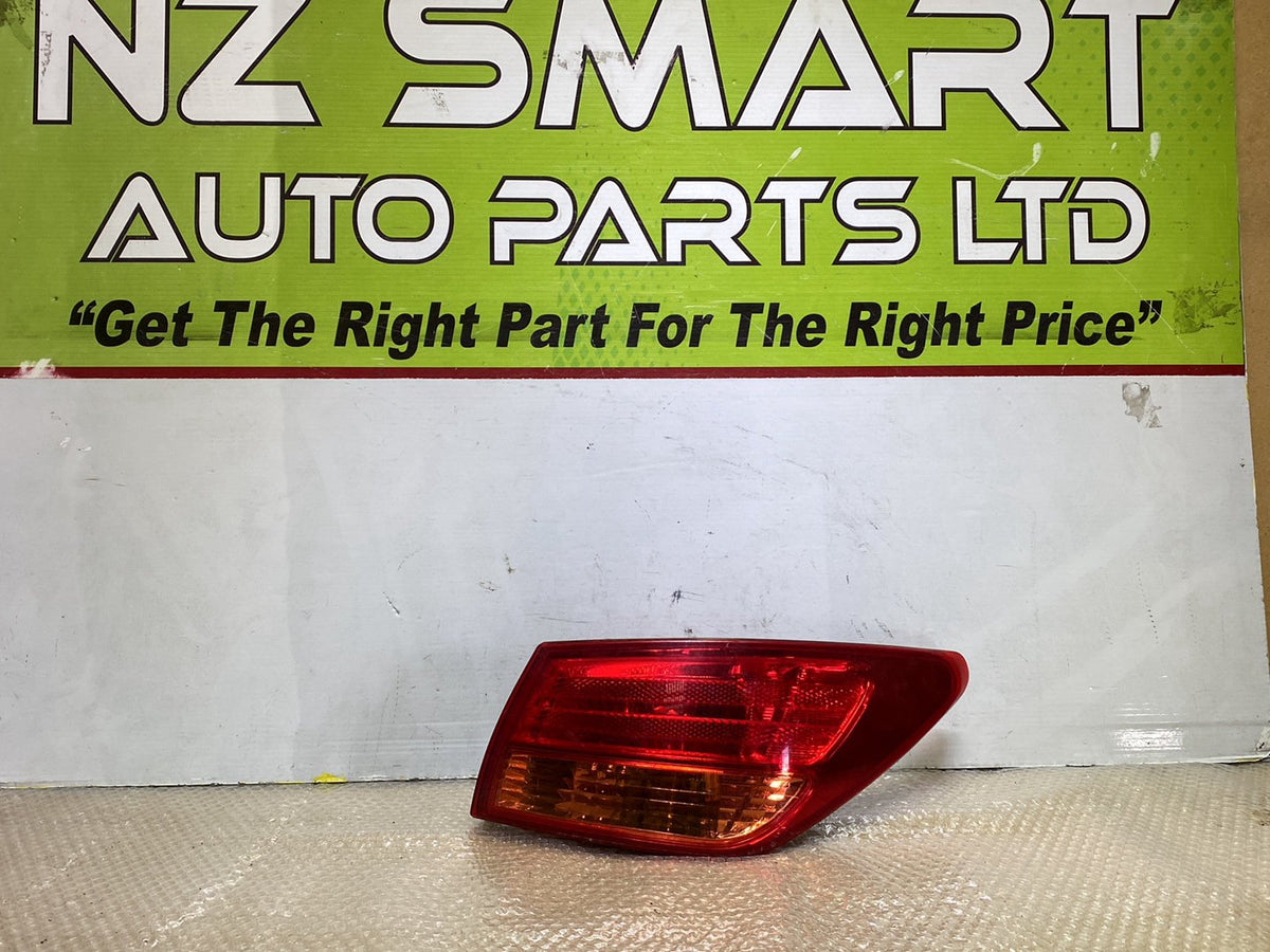 2007 Nissan Bluebird - Right Taillight PN: 220-63823