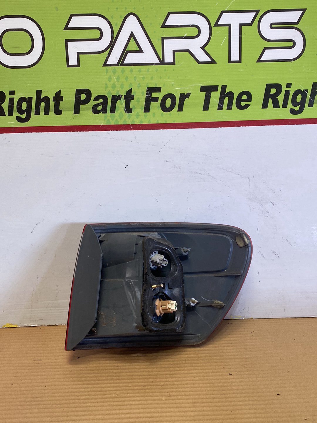 2004 Toyota Ipsum- Left Taillight PN: