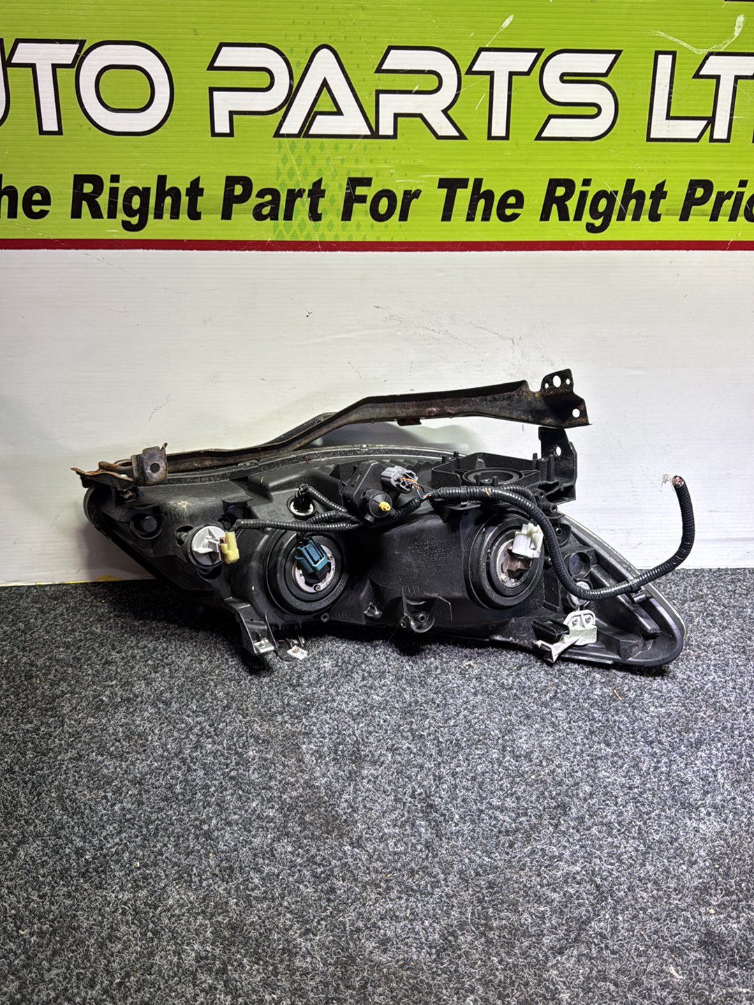 2005 Honda Civic - Left Headlight PN: STANLEY P5476
